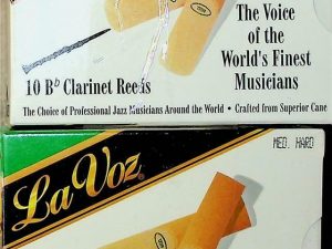 La Voz Bb Clarinet Reed Medium Hard Qty 16