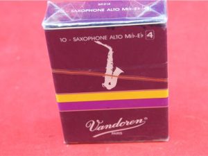 Vandoren Alto Saxophone Reeds, 4, quantity 10