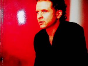 “Simply Red”: Greatest Hits – Piano/Vocal/Guitar