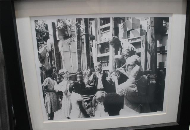 https://shared1.ad-lister.co.uk/UserImages/04d903ed-fca1-47f6-8664-73aff100945d/Img/artandcollectbales/077200002.jpg