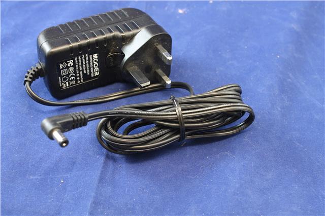 https://shared1.ad-lister.co.uk/UserImages/04d903ed-fca1-47f6-8664-73aff100945d/Img/cables leads/IMG_4099.JPG
