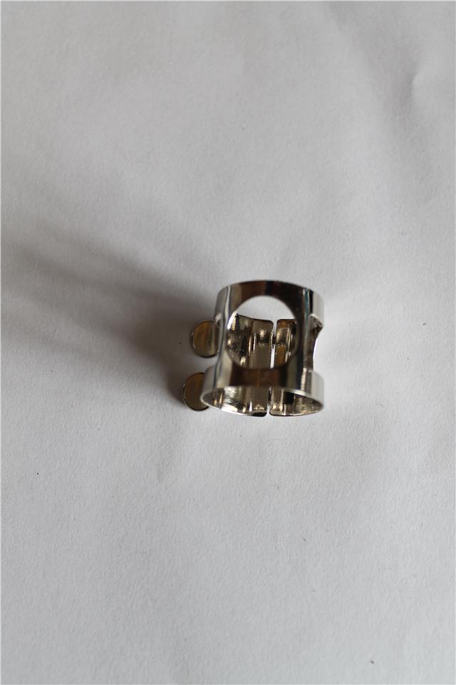https://shared1.ad-lister.co.uk/UserImages/04d903ed-fca1-47f6-8664-73aff100945d/Img/ligatures an/OGPN-004812-(6).JPG